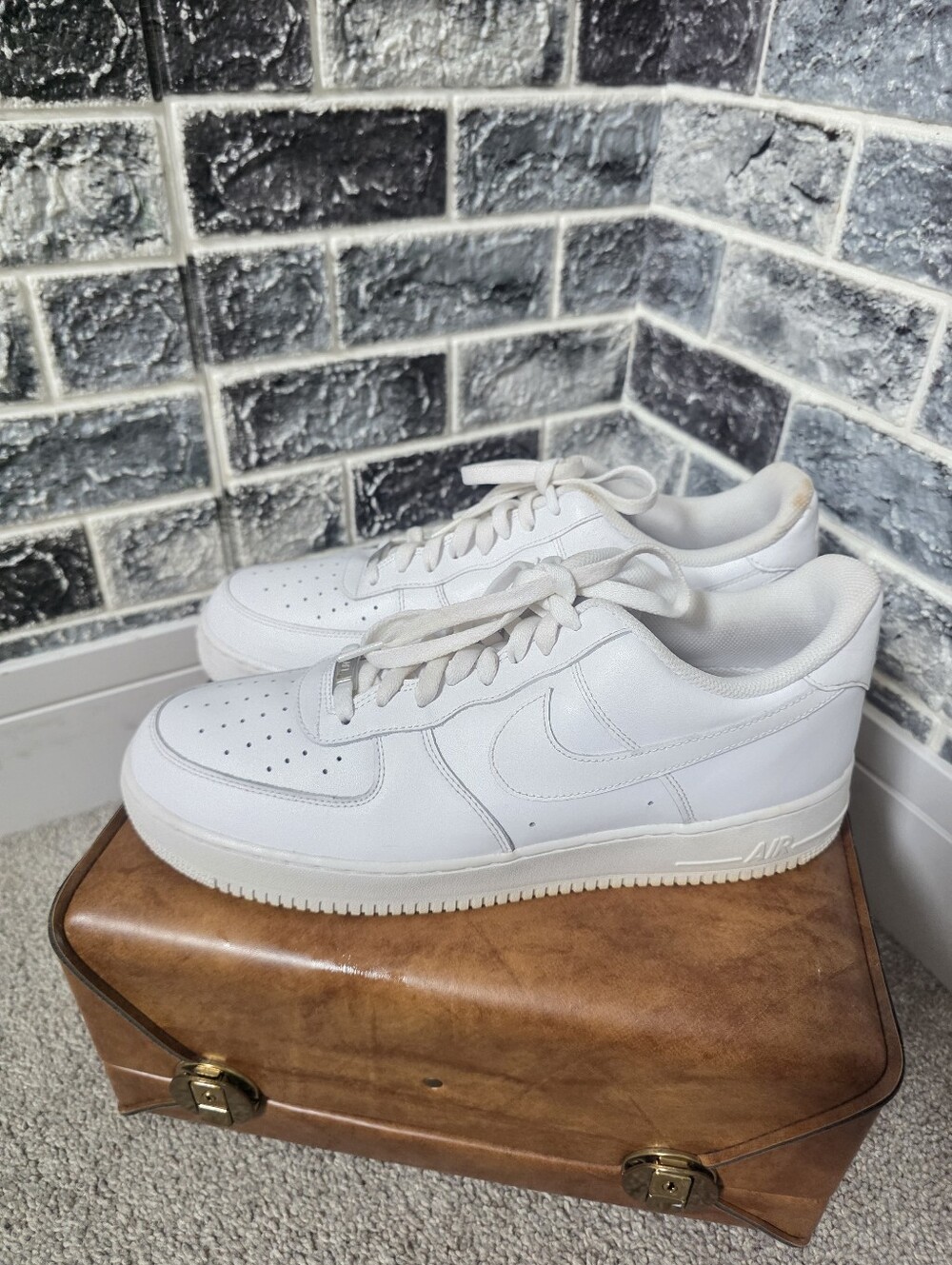 Nike Air Force Men's 1 White Leather  Low White Fashion Sneakers Size 13